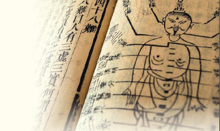 Akupunktūra, kuri yra viena iš populiariausių alternatyvios medicinos praktikų, siekia senovės Kinijos laikus